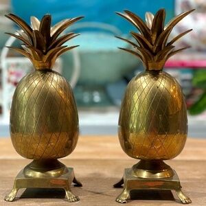 Vintage 1960s Pair of Hollywood Regency Mid-century Modern Brass Pineapples